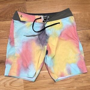 Volcom board shorts